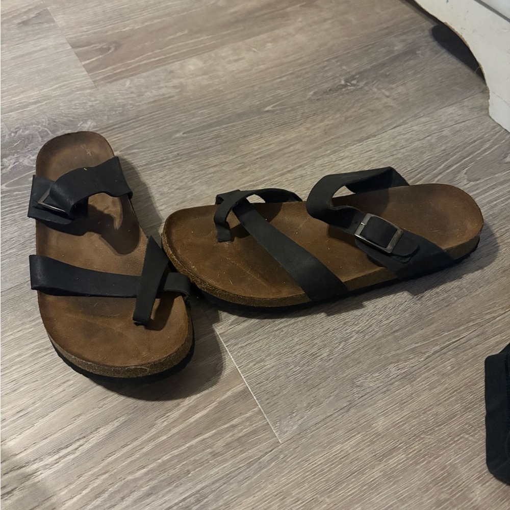 Womens size 9  Black Sandals
